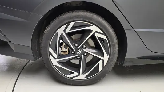 Hyundai (DN8) 2024 5