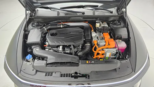 Hyundai (DN8) 2024 6