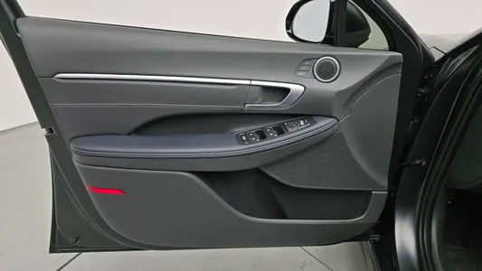 Hyundai (DN8) 2024 24