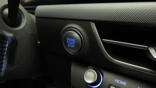 Hyundai (DN8) 2024 33