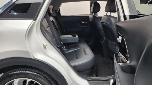 Kia Niro 2017 11