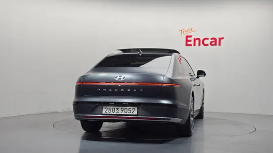 Hyundai (GN7) 2025 4