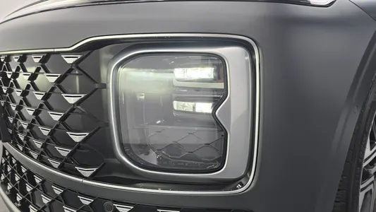 Hyundai (GN7) 2025 22
