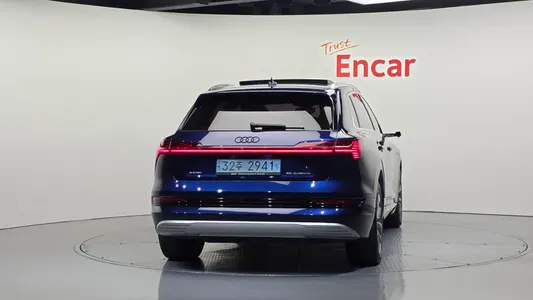 Audi e- 55 2021 4