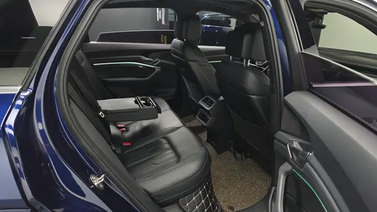 Audi e- 55 2021 11