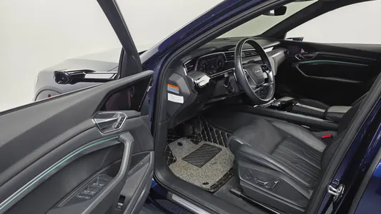 Audi e- 55 2021 10