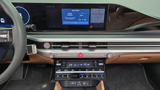 Hyundai (GN7) 2024 14