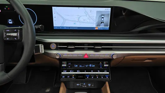 Hyundai (GN7) 2024 30