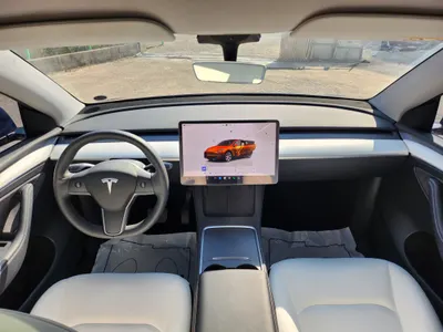 Tesla Y RWD 2024 7