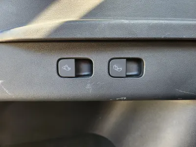 Tesla Y RWD 2024 19