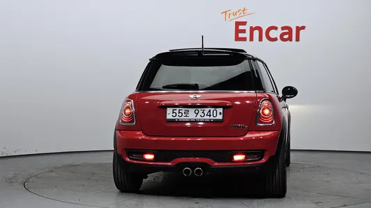 MINI S 2011 4