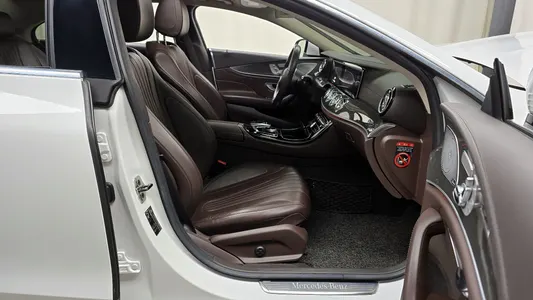 Mercedes-Benz CLS-Class C257 CLS300d AMG Line 2020 10