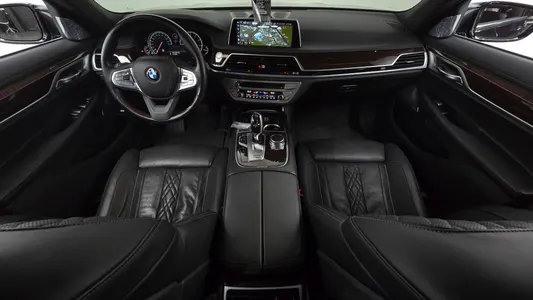 BMW 7 Series (G11) 750Li xDrive 2017 7