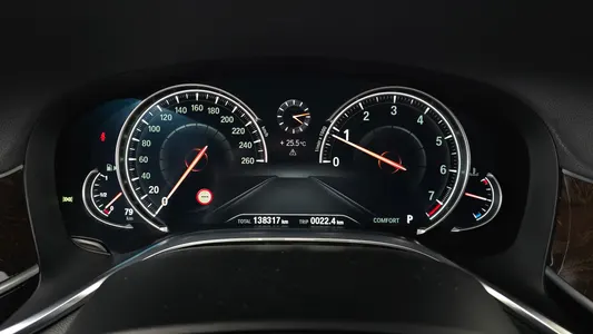 BMW 7 Series (G11) 750Li xDrive 2017 8