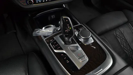 BMW 7 Series (G11) 750Li xDrive 2017 9
