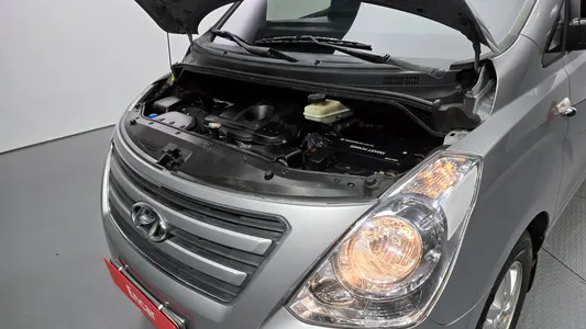 Hyundai Grand Starex 5 2015 6
