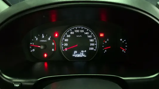 Hyundai Grand Starex 5 2015 8