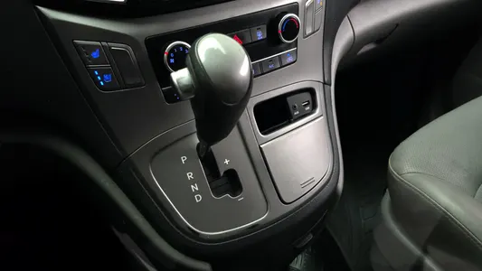 Hyundai Grand Starex 5 2015 9