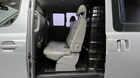 Hyundai Grand Starex 5 2015 13