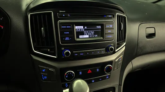 Hyundai Grand Starex 5 2015 15