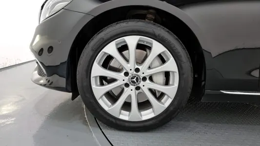 Mercedes-Benz E-Class W213 E300 4MATIC 2019 5