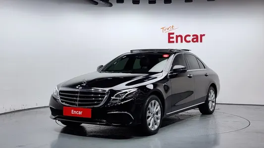 Mercedes-Benz E-Class W213 E300 4MATIC 2019