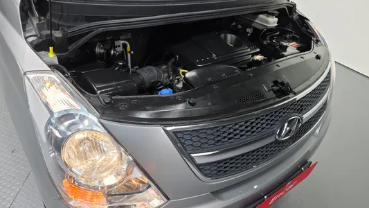 Hyundai Grand Starex 2011 6