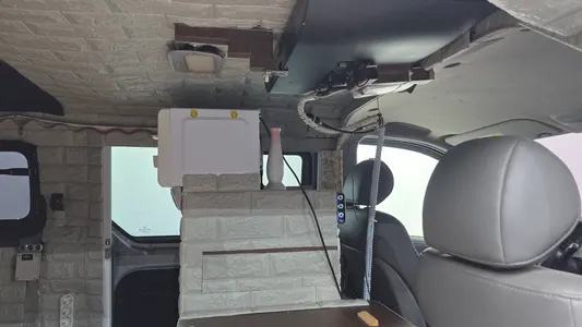 Hyundai Grand Starex 2011 18