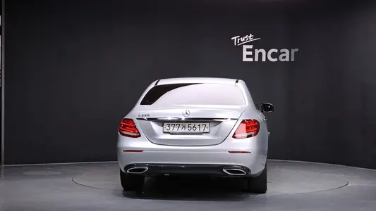 Mercedes-Benz E-Class W213 E250 2020 4