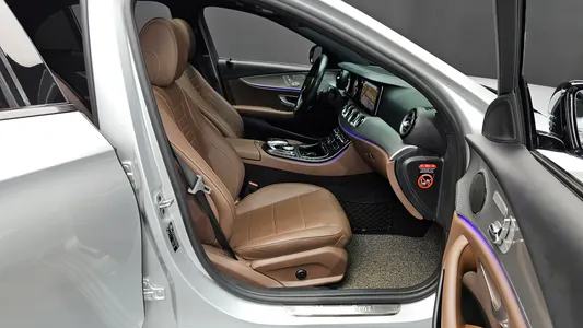 Mercedes-Benz E-Class W213 E250 2020 11