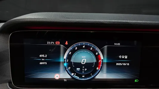 Mercedes-Benz E-Class W213 E300 AMG Line 2019 8