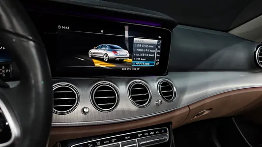 Mercedes-Benz E-Class W213 E300 AMG Line 2019 14