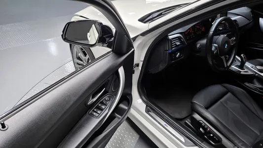 BMW 3 Series (F30) 320d M 2015 11
