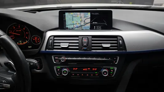 BMW 3 Series (F30) 320d M 2015 14