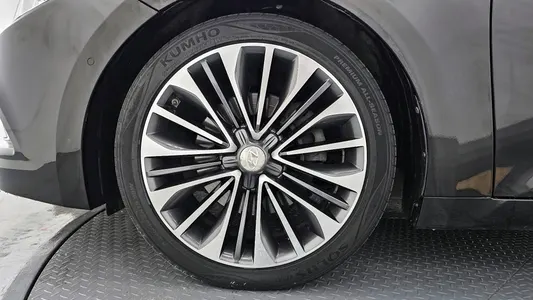 Hyundai Grandeur HG HG330 2013 5