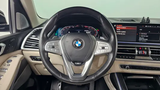 BMW X7 (G07) xDrive 40i 7 2021 16