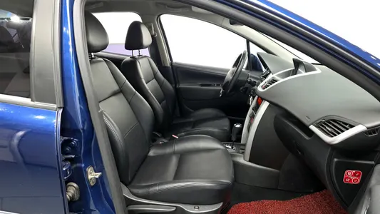 Peugeot 207GT 1.6 2011 11