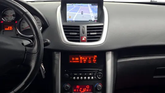 Peugeot 207GT 1.6 2011 14