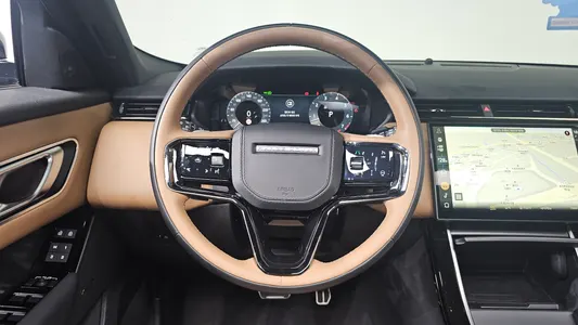 Land Rover 레인지로버 벨라 3.0 P400 HSE 2024 12