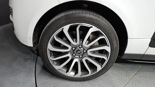 Land Rover 4 4.4 SDV8 AB 2015 5