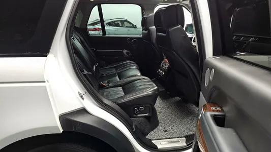 Land Rover 4 4.4 SDV8 AB 2015 12