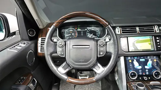 Land Rover 4 4.4 SDV8 AB 2015 13