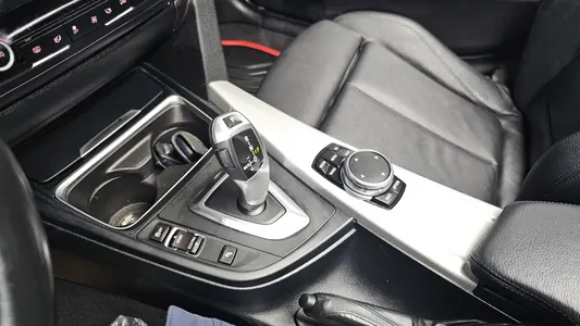 BMW 3 Series (F30) 320d M 2015 9