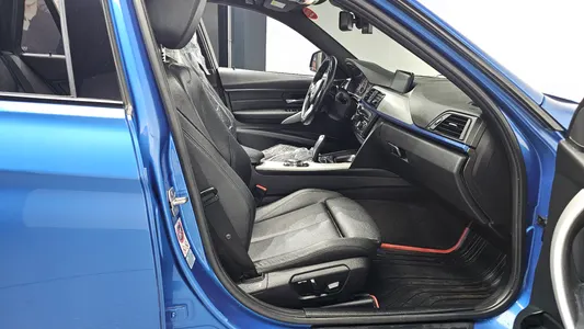 BMW 3 Series (F30) 320d M 2015 11