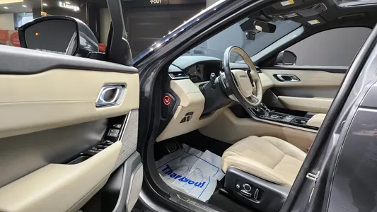 Land Rover 레인지로버 벨라 3.0 D300 R- HSE 2018 11