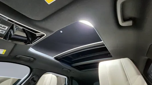 Land Rover 레인지로버 벨라 3.0 D300 R- HSE 2018 18