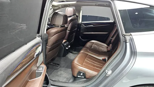 BMW 6 Series GT (G32) 640i xDrive 2018 12
