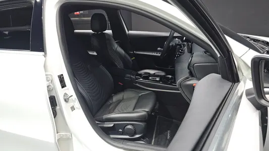 Mercedes-Benz A-Class W177 A220 2020 10