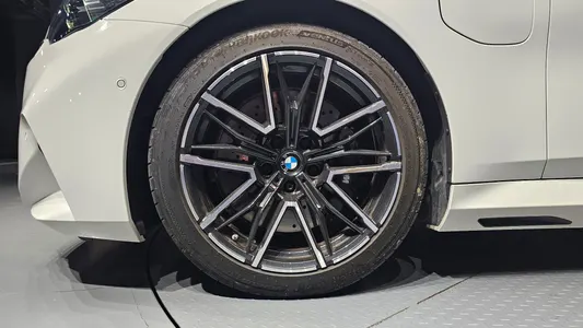 BMW M5 (G90) M5 2025 5