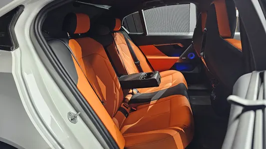 BMW M5 (G90) M5 2025 12